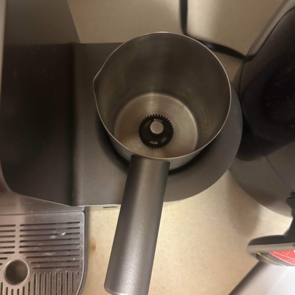 Coffee machine - Picture 4 of 8